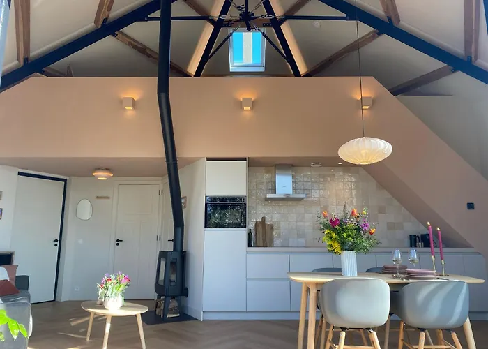 Ons Achter - De Hooischuur